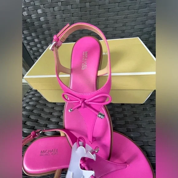 Michael Kors Shoes,Michael Kors Sandals,Michael Kors Pink T-Strap Sandals - Picture 6 of 11